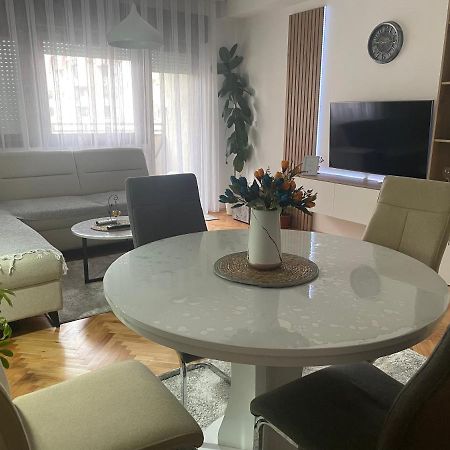 Modern Reality Apartment Kumanovo Exterior photo