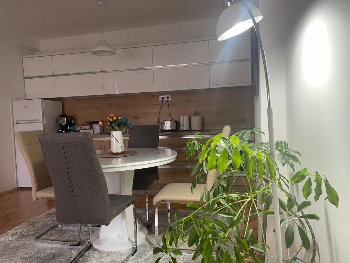 Modern Reality Apartment Kumanovo Exterior photo